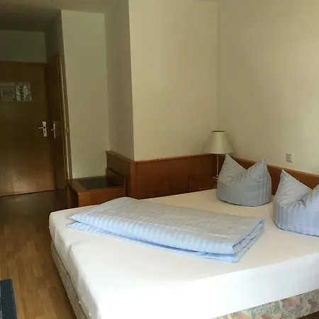 Otel Niebuhrs Friedrichsdorf